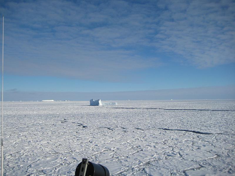small iceberg enrout to Peter I.jpg